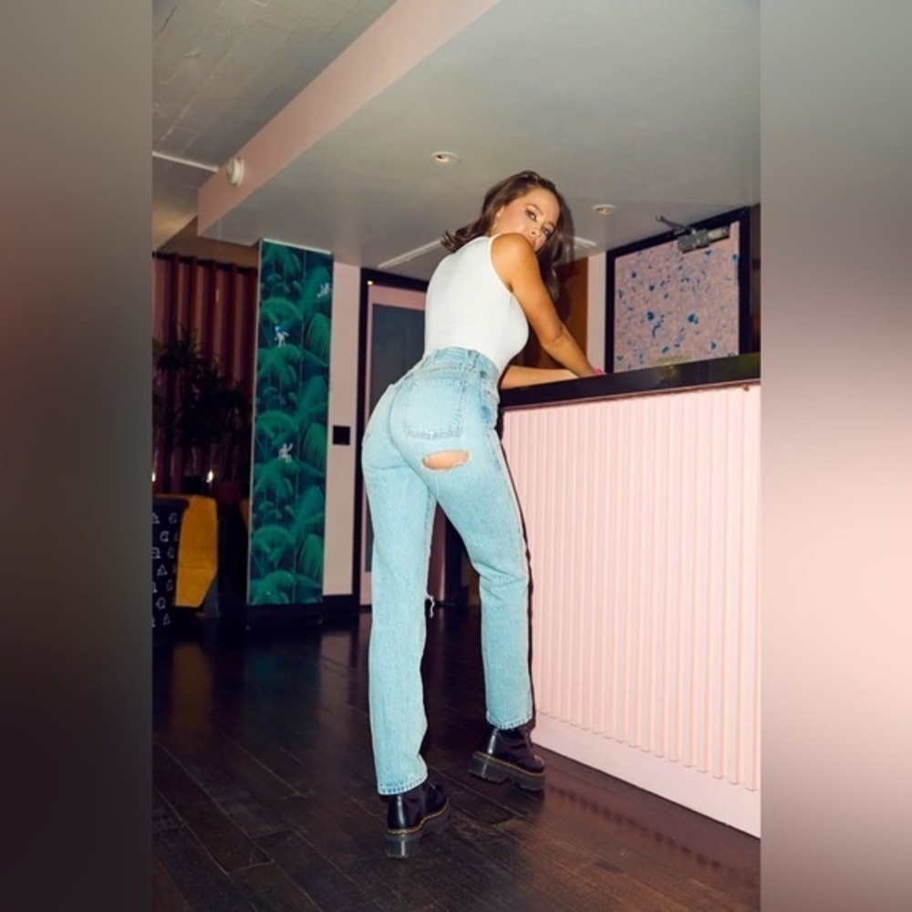 REVICE Button Fly Distressed Jeans 30